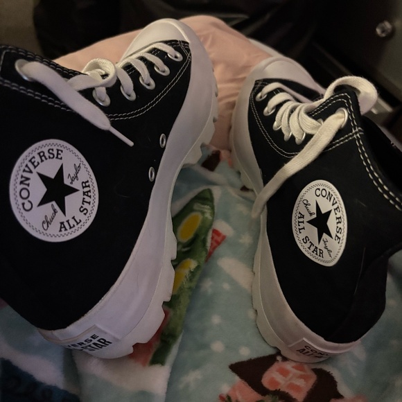 converse - Picture 2 of 2
